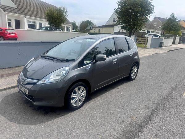 Honda Jazz Hatchback, Petrol, 2015, Silver