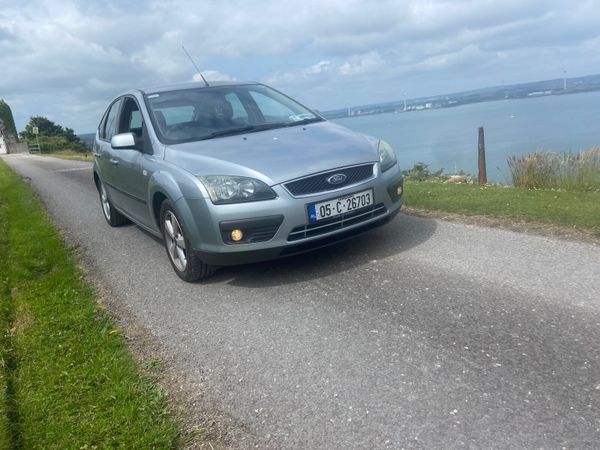 Ford Focus Hatchback, Petrol, 2005, Silver