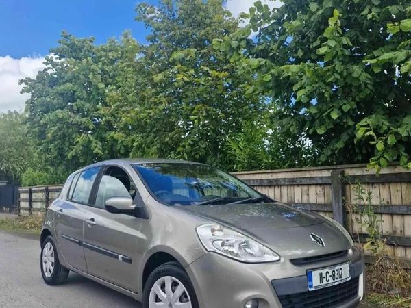 Renault Clio Hatchback, Ethanol Petrol, 2011, Gold