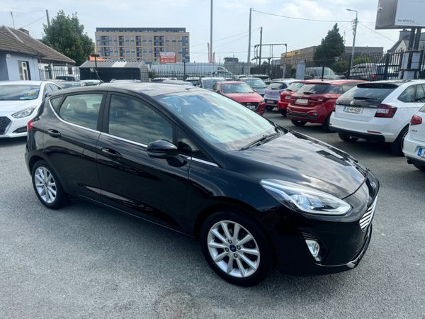 Ford Fiesta Hatchback, Petrol, 2018, Black
