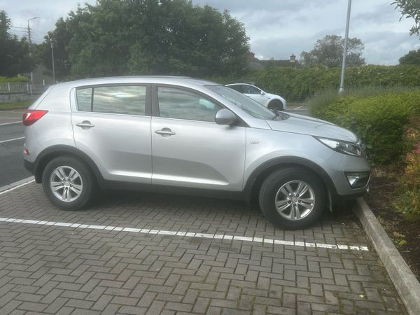 Kia Sportage SUV, Petrol, 2014, Silver