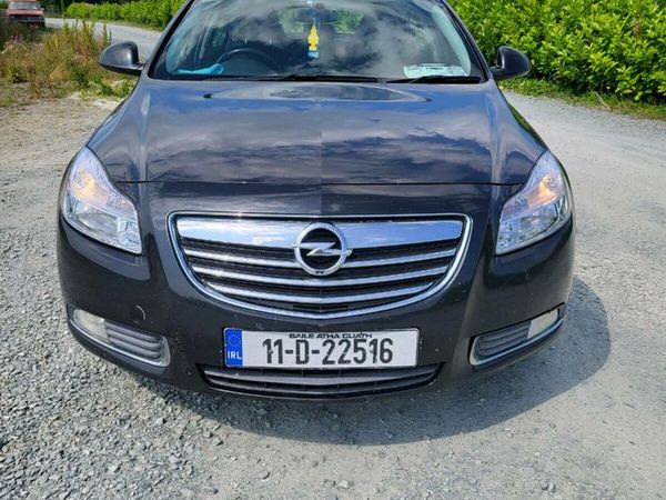 Opel Insignia Hatchback, Diesel, 2011, Black