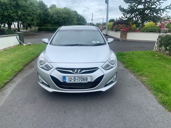 Hyundai i40 Saloon, Diesel, 2012, Silver