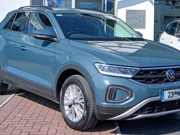 Volkswagen T-Roc SUV, Diesel, 2023, Blue