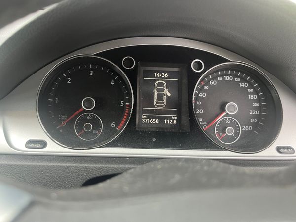 Volkswagen Passat Saloon, Diesel, 2013, Blue