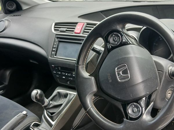 Honda Civic Hatchback, Diesel, 2014, White