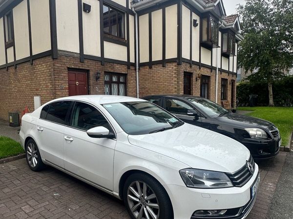 Volkswagen Passat Saloon, Diesel, 2013, White
