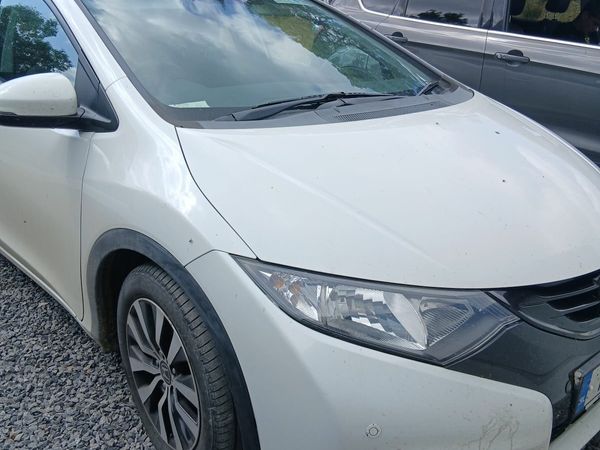 Honda Civic Hatchback, Diesel, 2014, White