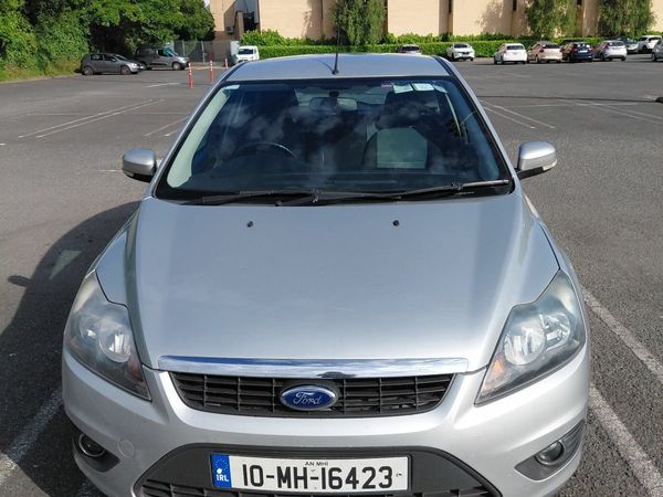 Ford Focus Hatchback, Diesel, 2010, Silver