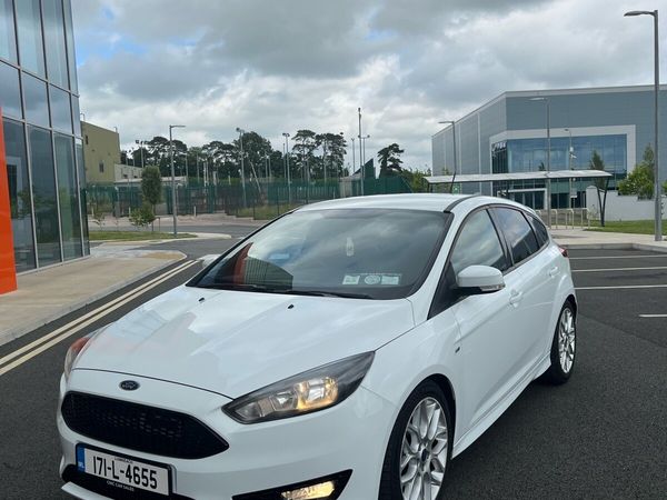 Ford Focus Hatchback, Diesel, 2017, White