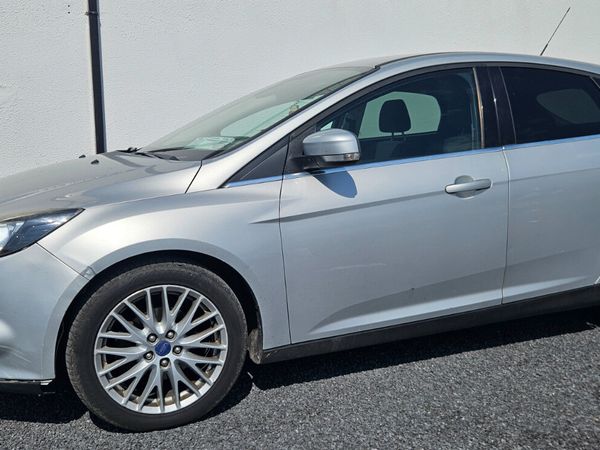 Ford Focus Hatchback, Diesel, 2014, Silver
