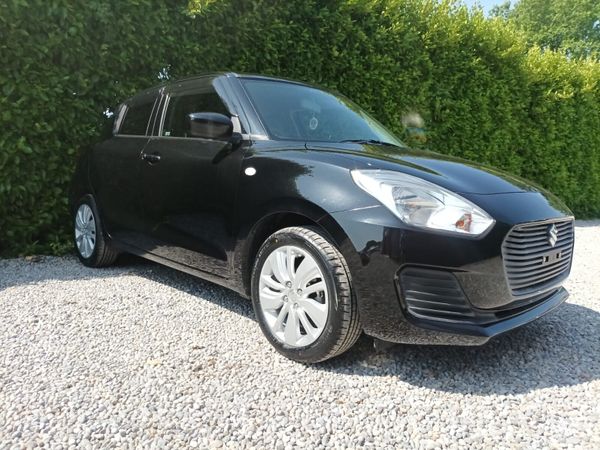 Suzuki Swift Hatchback, Petrol, 2017, Black