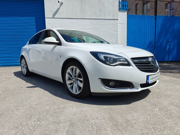 Vauxhall Insignia Hatchback, Diesel, 2014, White