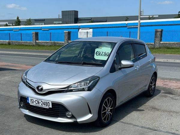 Toyota Vitz Hatchback, Petrol, 2015, Silver