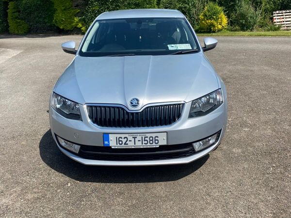 Skoda Octavia Hatchback, Diesel, 2016, Silver