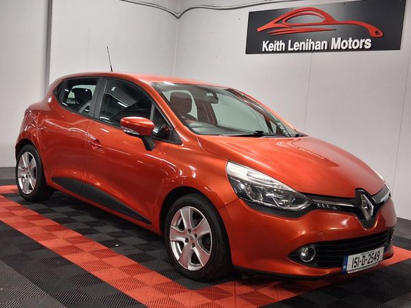 Renault Clio Hatchback, Petrol, 2015, Red