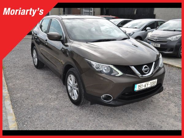 Nissan Qashqai MPV, Diesel, 2015, Brown