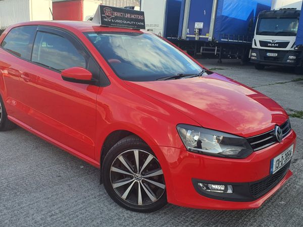 Volkswagen Polo Hatchback, Petrol, 2013, Red