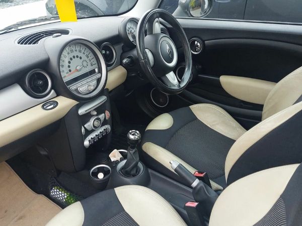 Mini Cooper Hatchback, Petrol, 2007, White