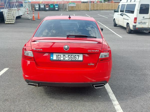 Skoda Octavia Hatchback, Diesel, 2016, Red