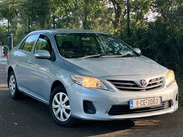 Toyota Corolla Saloon, Petrol, 2011, Blue