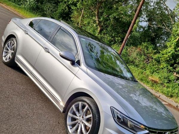 Volkswagen Passat Saloon, Diesel, 2018, Silver