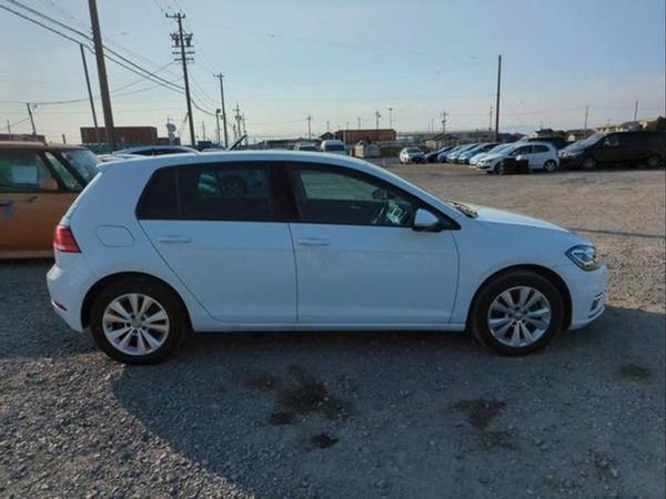 Volkswagen Golf Hatchback, Petrol, 2018, White