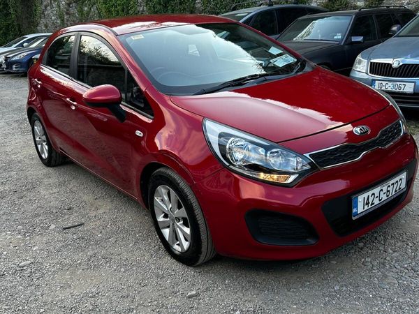 Kia Rio Hatchback, Diesel, 2014, Red