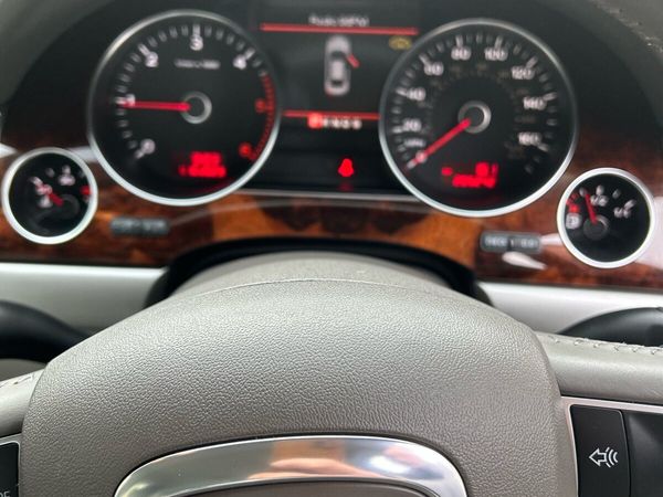 Audi A8 Saloon, Diesel, 2008, Green