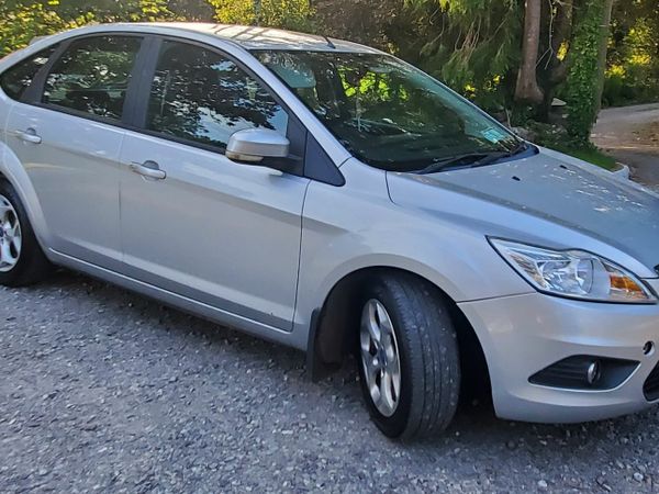 Ford Focus Hatchback, Diesel, 2011, Silver