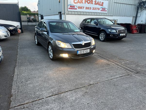 Skoda Octavia Hatchback, Diesel, 2009, Grey