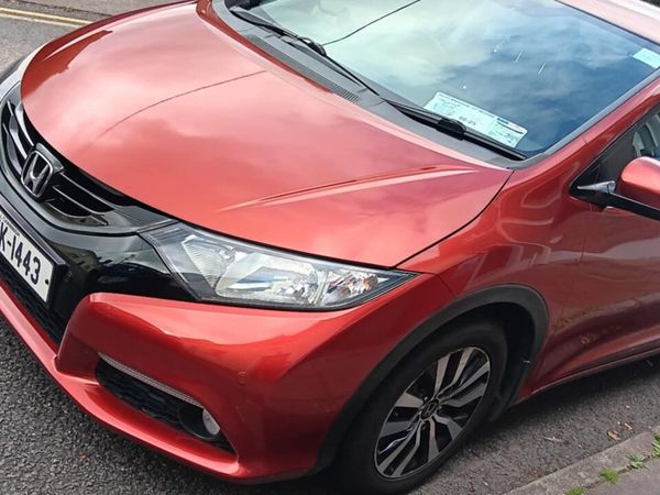 Honda Civic Estate, Diesel, 2014, Red