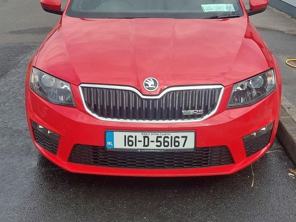 Skoda Octavia Hatchback, Diesel, 2016, Red