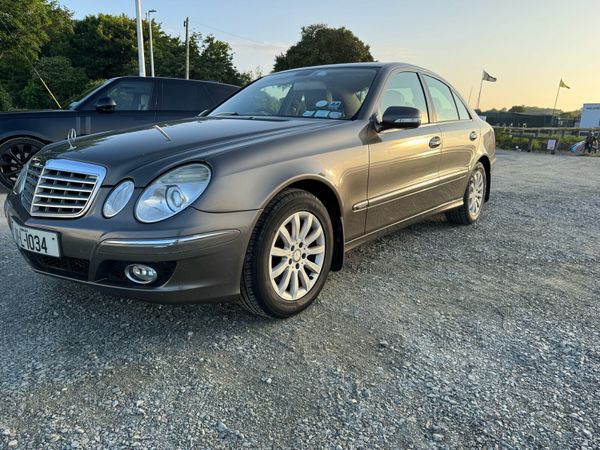 Mercedes-Benz E-Class Saloon, Petrol, 2008, Grey