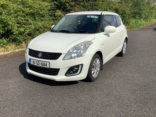Suzuki Swift Hatchback, Petrol, 2015, White