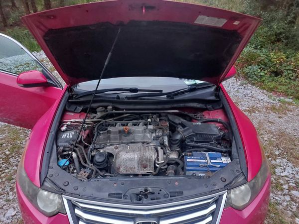 Honda Accord Estate, Diesel, 2010, Red