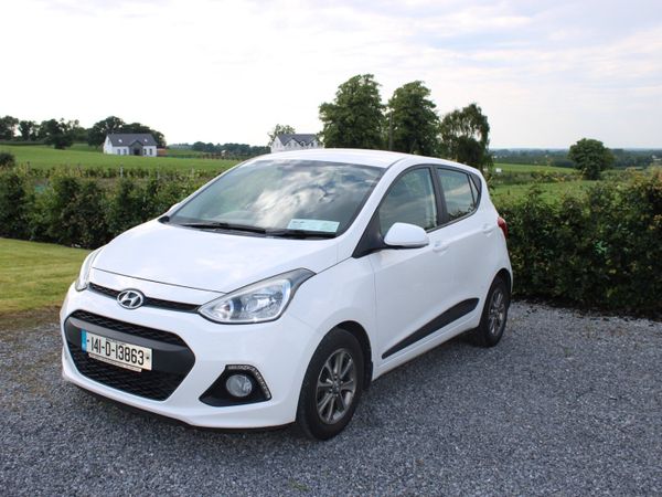 Hyundai i10 Hatchback, Petrol, 2014, White