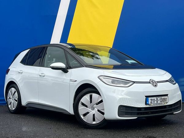 Volkswagen ID.3 Hatchback, Electric, 2021, White