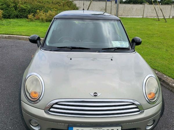 Mini Cooper Hatchback, Diesel, 2009, Silver