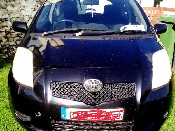 Toyota Yaris Hatchback, Petrol, 2007, Black