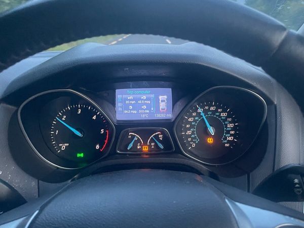 Ford Focus Hatchback, Diesel, 2011, Grey