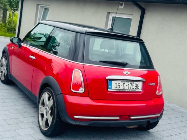 Mini Cooper Hatchback, Petrol, 2006, Red