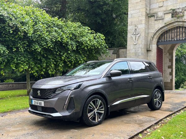 Peugeot 5008 MPV, Diesel, 2021, Grey