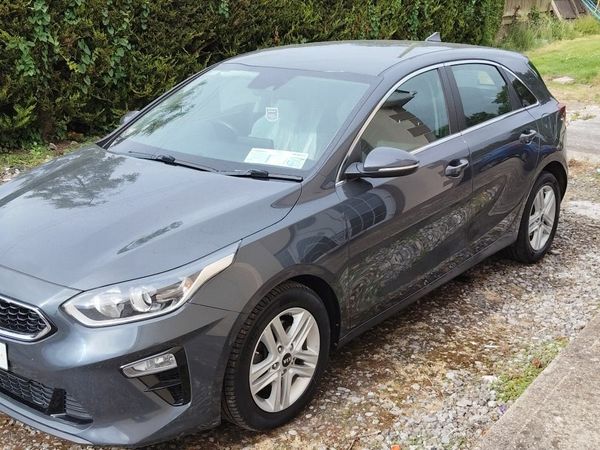 Kia Ceed Hatchback, Diesel, 2019, Grey