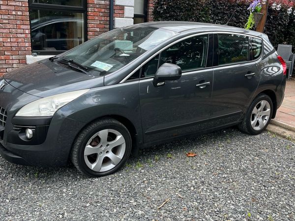 Peugeot 3008 Hatchback, Diesel, 2013, Grey