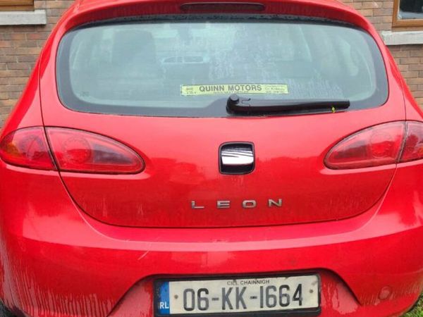 SEAT Leon Hatchback, Petrol, 2006, Red