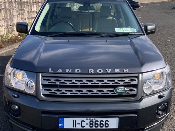 Land Rover Freelander SUV, Diesel, 2011, Grey
