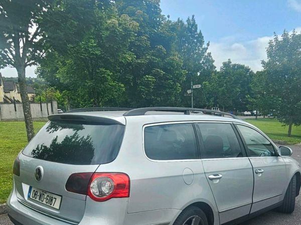 Volkswagen Passat Estate, Diesel, 2008, Silver