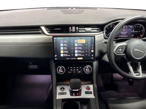 Jaguar F-Pace SUV, Diesel Hybrid, 2023, White