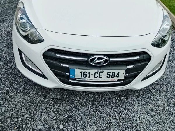 Hyundai i30 Hatchback, Diesel, 2016, White